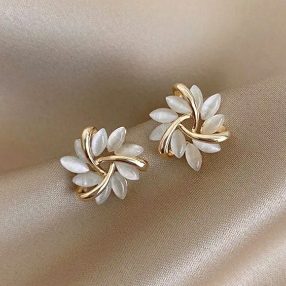 NEW Gold and Opal Petal Floral Pattern Earrings - Picture 1 of 5